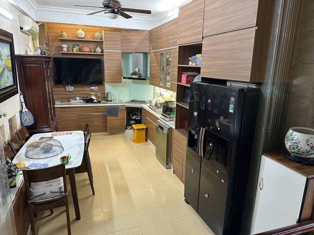 Bán nhà Yên Lãng - diện tích 49,8m2 5 tầng - Ô TÔ ĐỖ CỬA - giá 16,8 tỷ