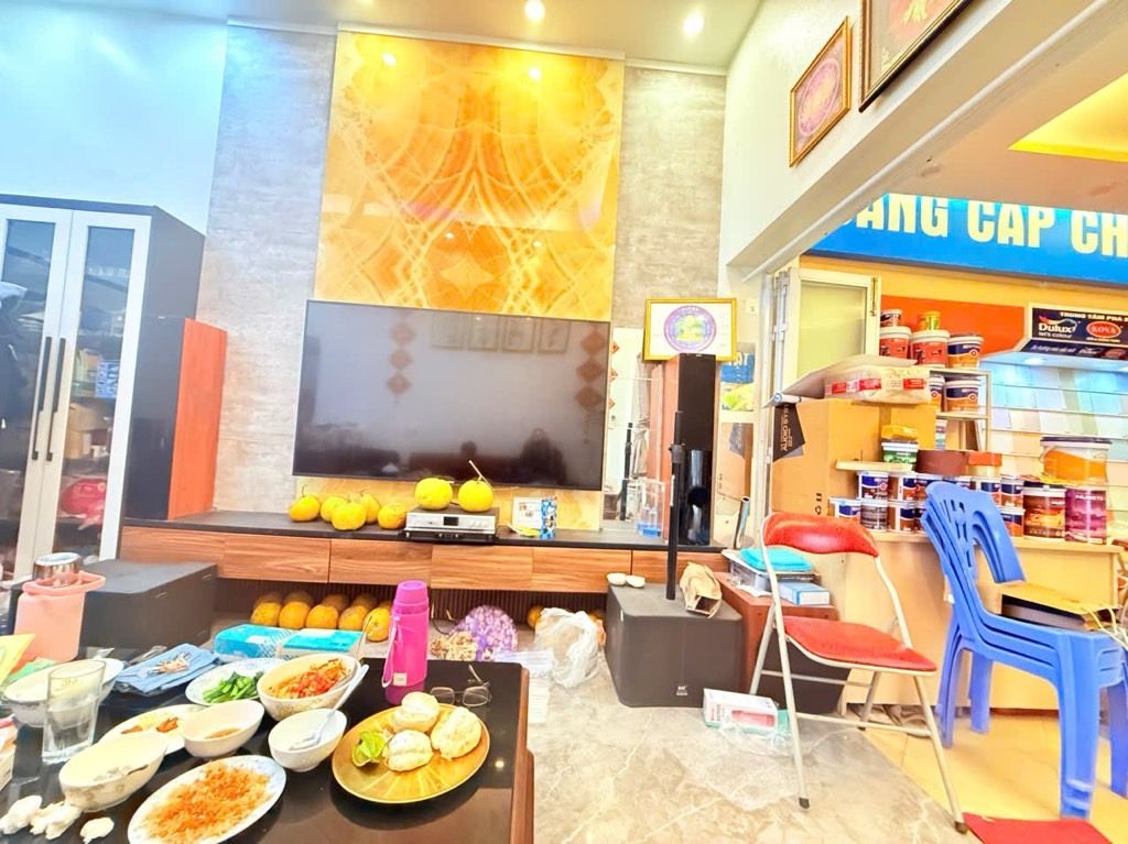 Bán nhà Lê Trọng Tấn - diện tích 45.9m2 4 tầng - ô tô tránh - giá 17,5 tỷ