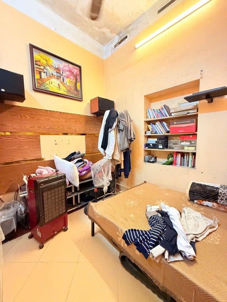 Bán nhà Lê Trọng Tấn - diện tích 45.9m2 4 tầng - ô tô tránh - giá 17,5 tỷ