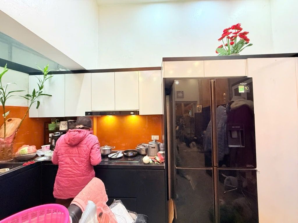 Bán nhà Lê Trọng Tấn - diện tích 45.9m2 4 tầng - ô tô tránh - giá 17,5 tỷ