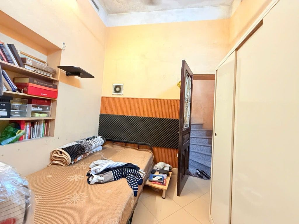 Bán nhà Lê Trọng Tấn - diện tích 45.9m2 4 tầng - ô tô tránh - giá 17,5 tỷ