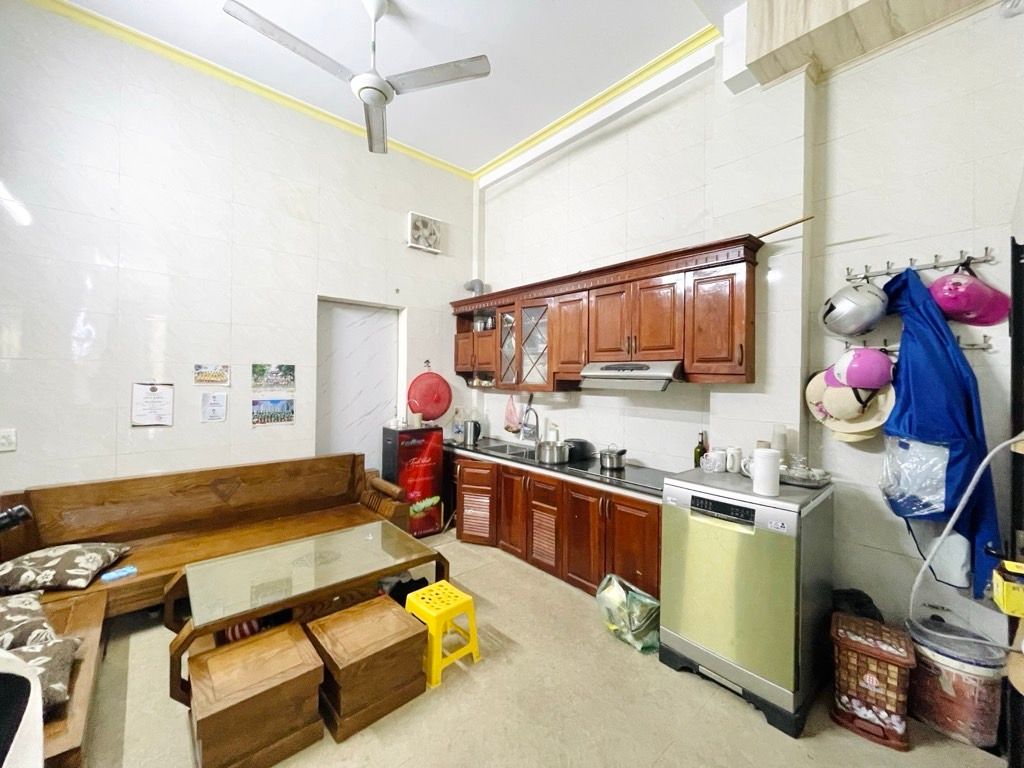 Bán nhà Khương Trung - diện tích 46.7m2 4 tầng - Ô TÔ QUA NHÀ - giá 14,3 tỷ