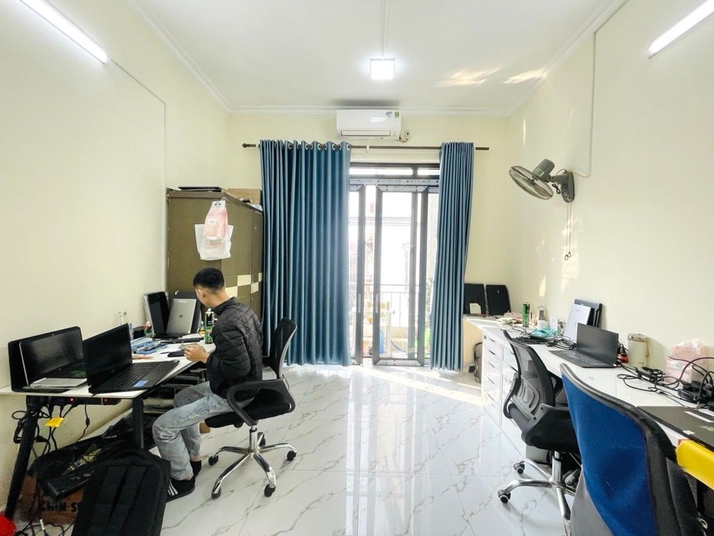 Bán nhà Khương Trung - diện tích 46.7m2 4 tầng - Ô TÔ QUA NHÀ - giá 14,3 tỷ