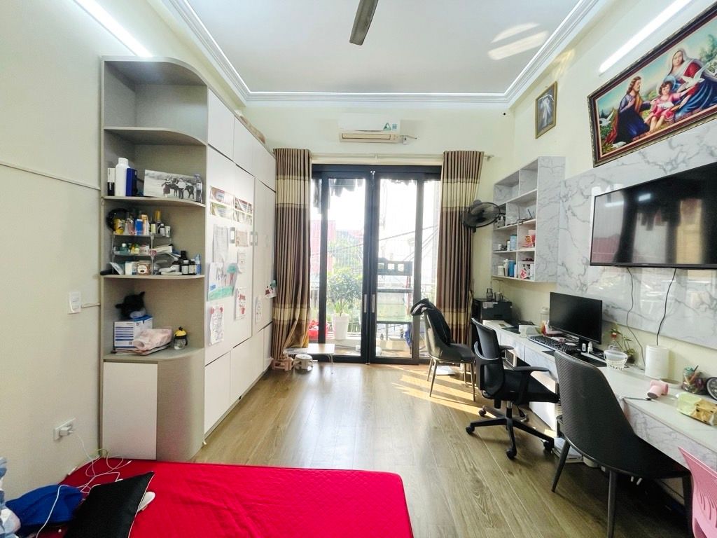 Bán nhà Khương Trung - diện tích 46.7m2 4 tầng - Ô TÔ QUA NHÀ - giá 14,3 tỷ