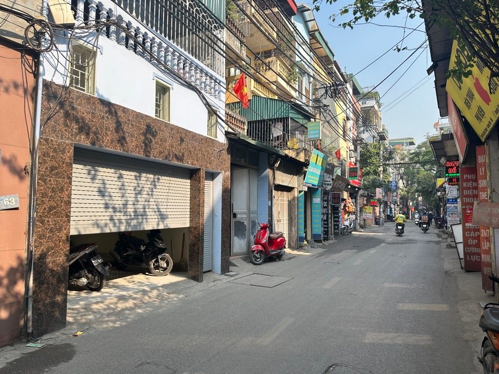 Bán nhà Định Công Thượng - diện tích 40.7m2 5 tầng - Mặt phố kinh doanh sầm uất - giá 19 tỷ