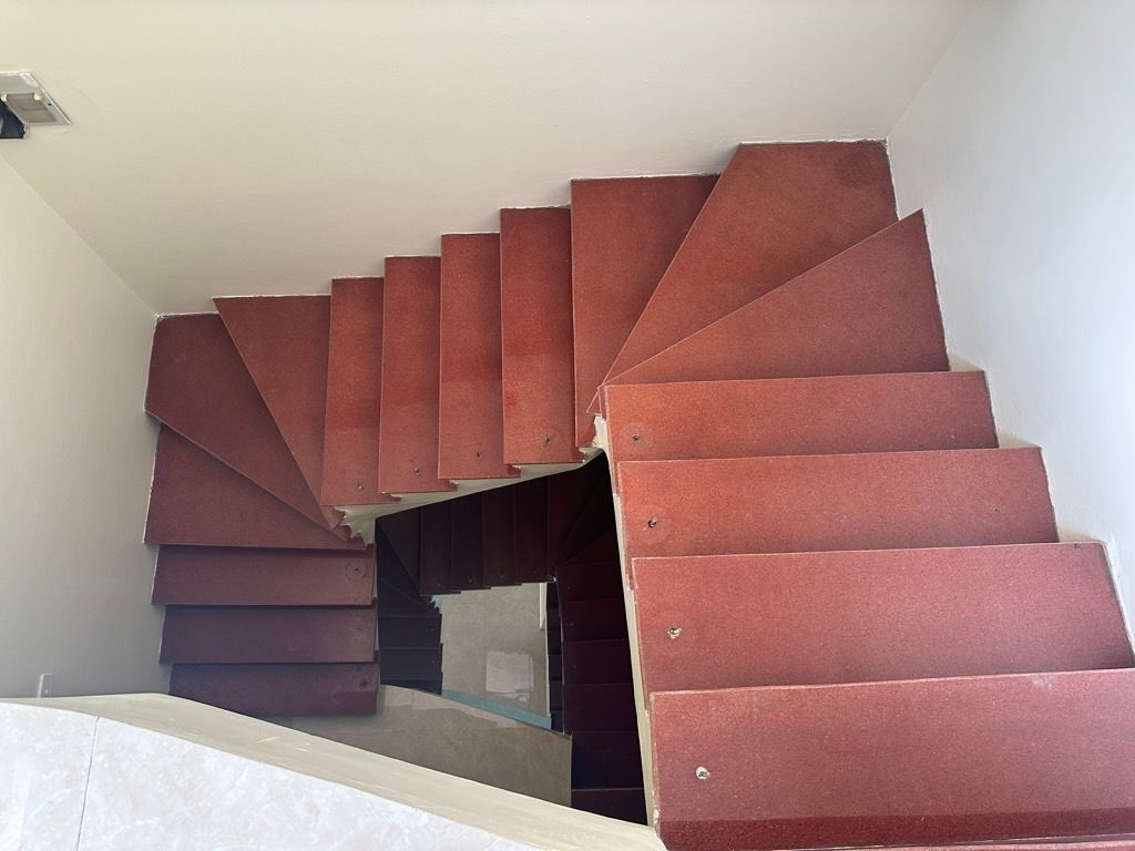 Bán nhà Định Công Thượng - diện tích 40.7m2 5 tầng - Mặt phố kinh doanh sầm uất - giá 19 tỷ