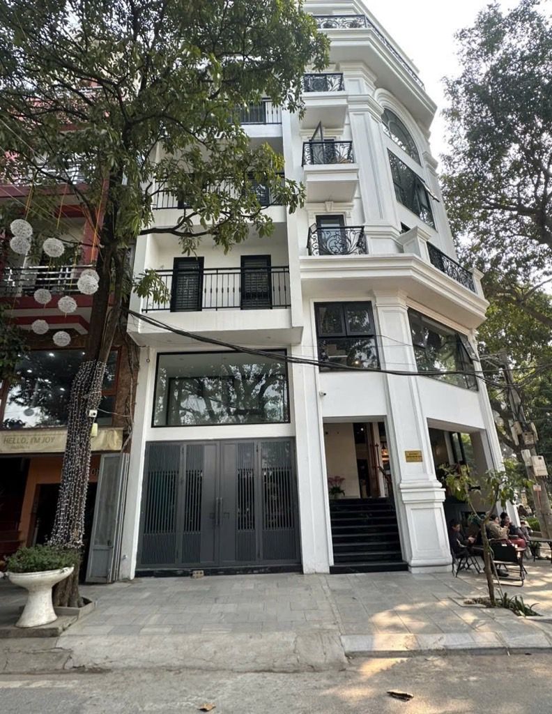 Bán nhà Tây Trà - diện tích 40m2 7 tầng - Ô tô tránh - giá 18 tỷ