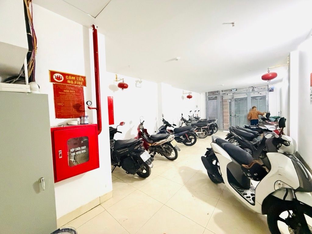 Bán nhà Văn Hương - diện tích 64.5m2 7 tầng - GÀ ĐẺ TRỨNG VÀNG - giá 17,9 tỷ