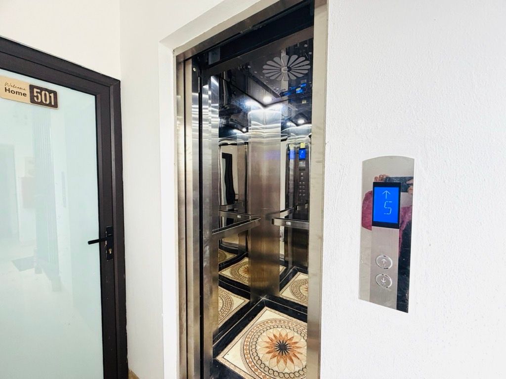 Bán nhà Văn Hương - diện tích 64.5m2 7 tầng - GÀ ĐẺ TRỨNG VÀNG - giá 17,9 tỷ