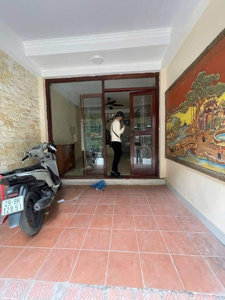 Bán nhà Nam Dư - diện tích 30m2 5 tầng - Nhà đẹp hiếm có - giá 8,6 tỷ