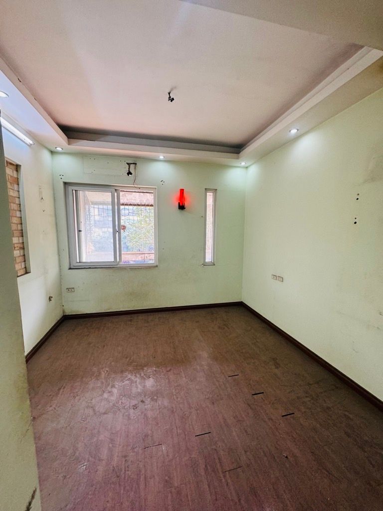 Bán nhà Láng Hạ - diện tích 64,8m2 3 tầng - nhà ngay mặt phố thoáng sáng - giá 5,9 tỷ