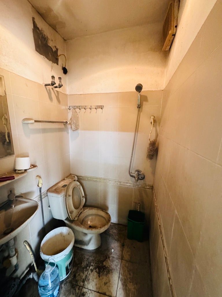 Bán nhà Láng Hạ - diện tích 64,8m2 3 tầng - nhà ngay mặt phố thoáng sáng - giá 5,9 tỷ