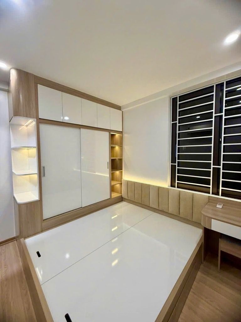 Bán nhà Tây Nam Hồ Linh Đàm - diện tích 51m2 3 tầng - Căn hộ chung cư nhỏ xinh - giá 4,85 tỷ