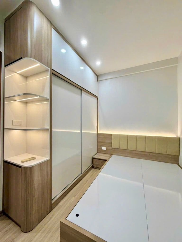 Bán nhà CT2TP KĐT Mới Tây Nan Hồ Linh Đàm - diện tích 41m2 9 tầng - Căn Góc - giá 4,5 tỷ