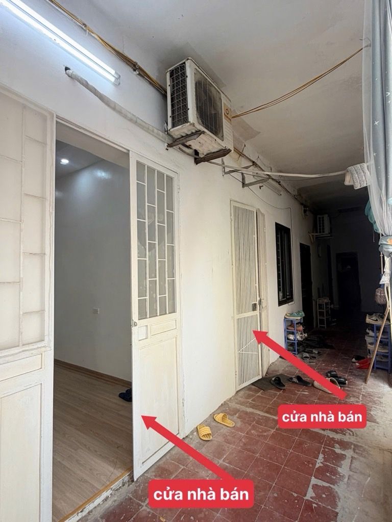 Bán nhà Đường Láng - diện tích 52,5m2 2 tầng - ô tô đỗ cầu thang - giá 4,2 tỷ