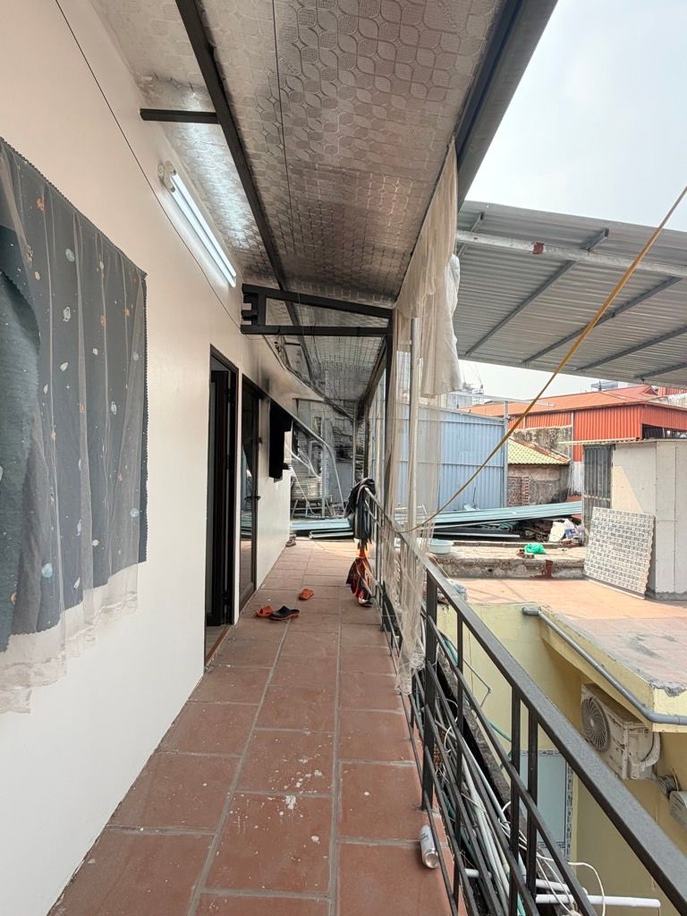 Bán nhà Đường Láng - diện tích 52,5m2 2 tầng - ô tô đỗ cầu thang - giá 4,2 tỷ