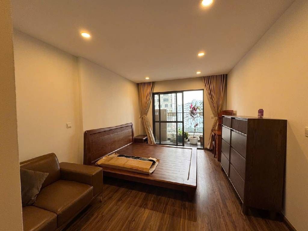 Bán nhà Lê Văn Lương - diện tích 129.6m2 8 tầng - Căn hộ thiết kế hiện đại - giá 15,5 tỷ