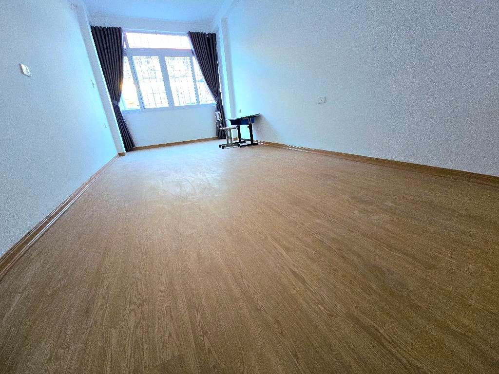 Bán nhà Lĩnh Nam - diện tích 31m2 5 tầng - Nhà đẹp full nội thất - giá 7,2 tỷ