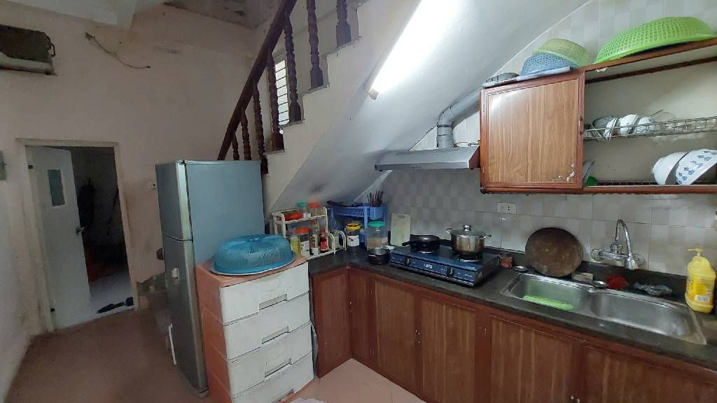 Bán nhà Định Công Hạ - diện tích 30.3m2 4 tầng - Nhà dân xây chắc chắn - giá 5,9 tỷ