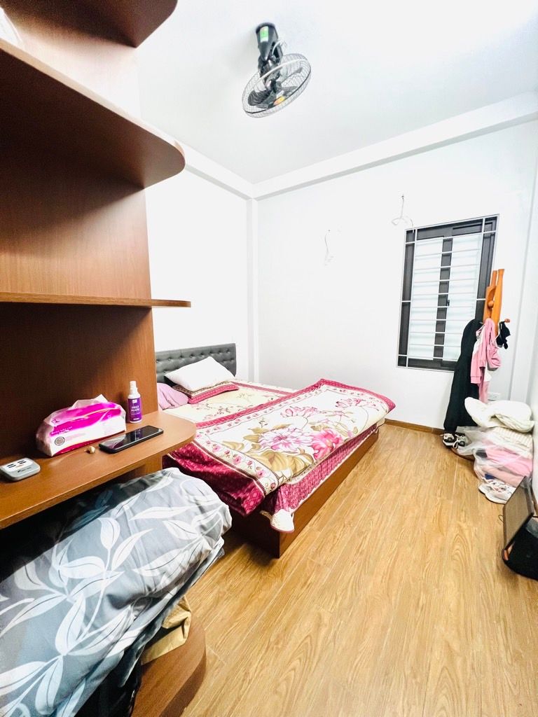 Bán nhà Thuý Lĩnh - diện tích 43m2 5 tầng - Ô tô đỗ cách 5m - giá 8,4 tỷ