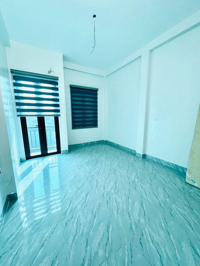 Bán nhà Thuý Lĩnh - diện tích 43m2 5 tầng - Ô tô đỗ cách 5m - giá 8,4 tỷ