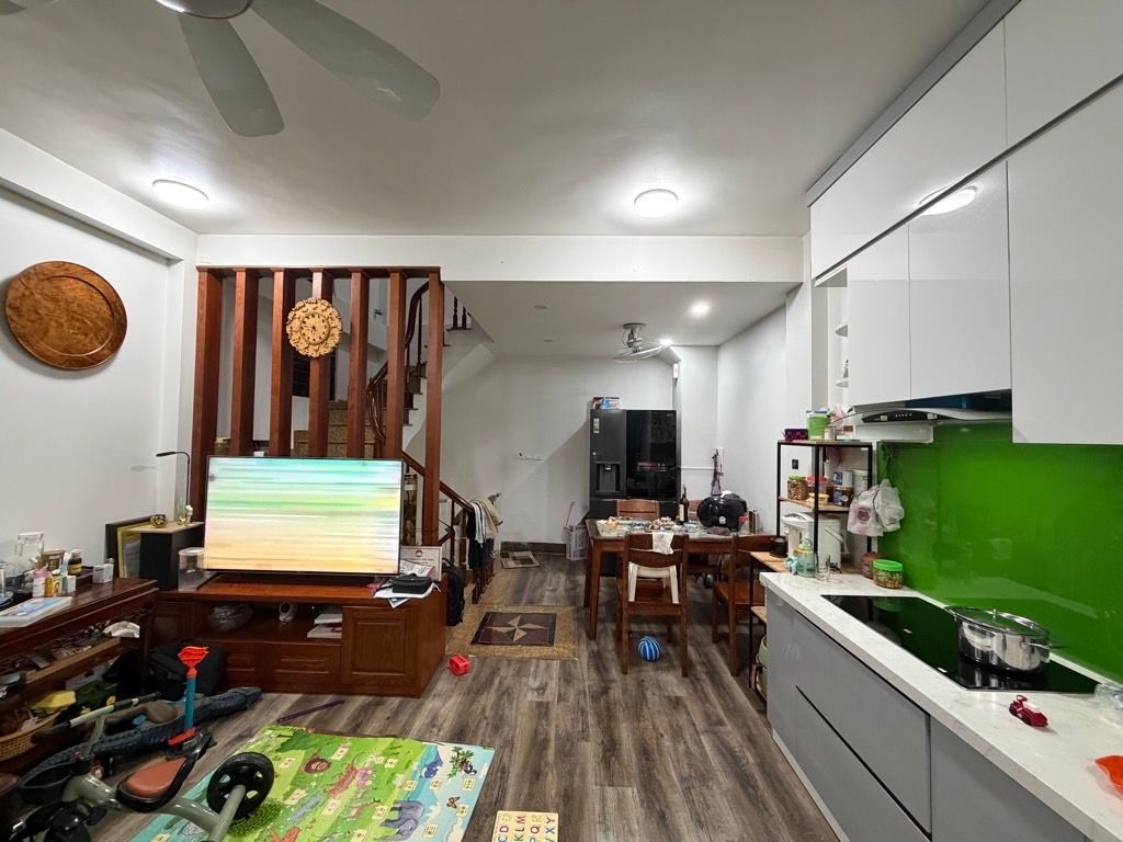 Bán nhà ngõ 12 Phan Đình Giót - 33m2 6 tầng - lô góc ô tô kinh doanh - giá 13,2 tỷ