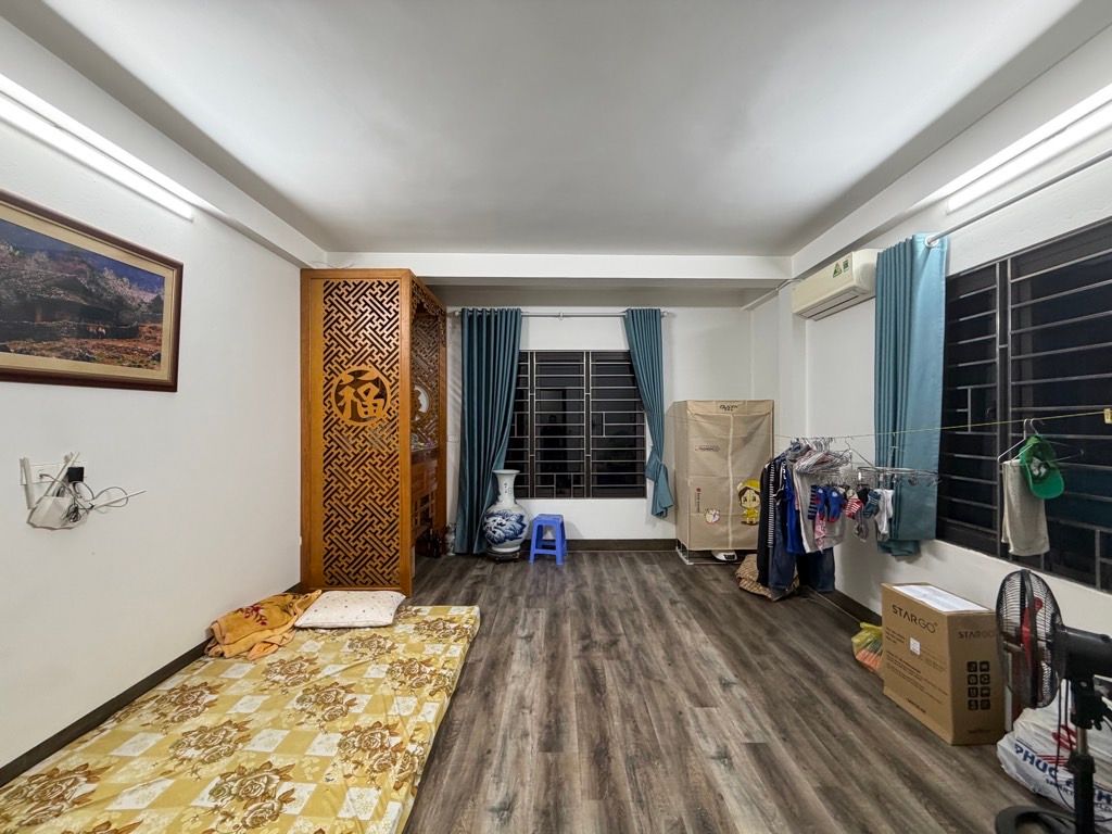 Bán nhà ngõ 12 Phan Đình Giót - 33m2 6 tầng - lô góc ô tô kinh doanh - giá 13,2 tỷ