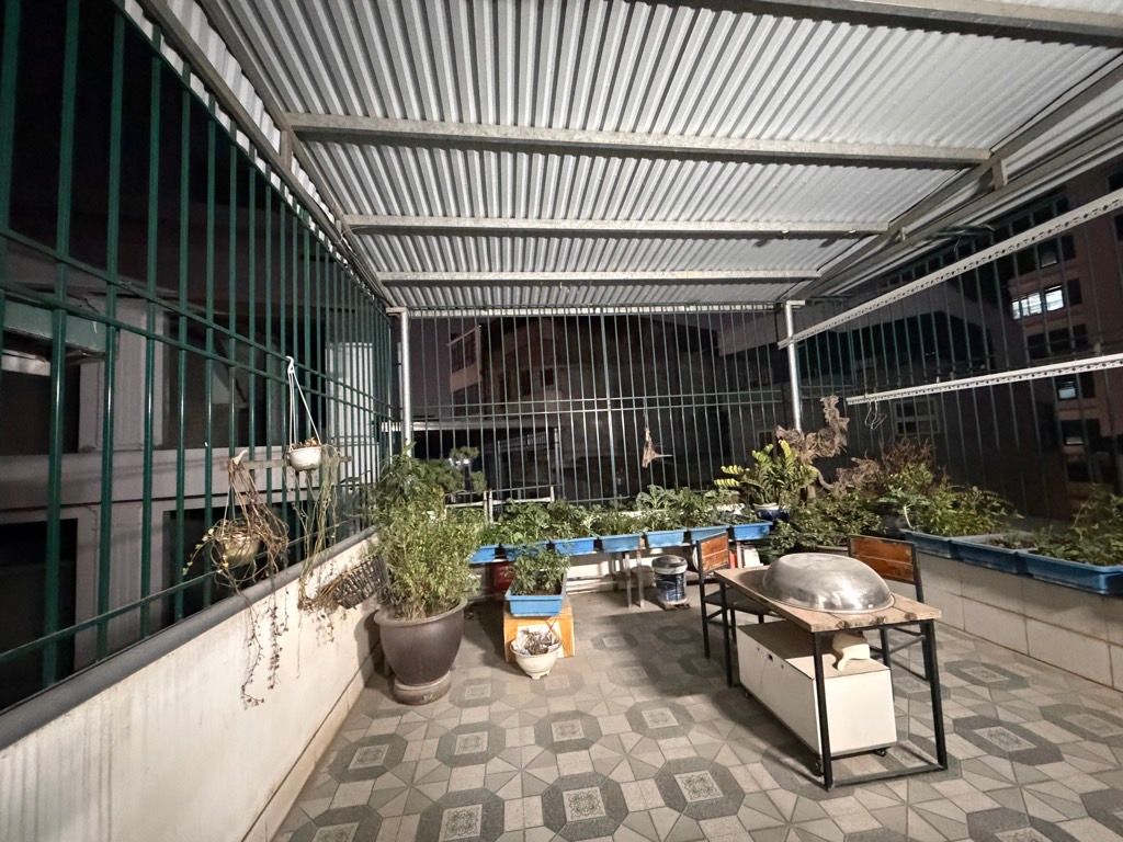 Bán nhà ngõ 12 Phan Đình Giót - 33m2 6 tầng - lô góc ô tô kinh doanh - giá 13,2 tỷ