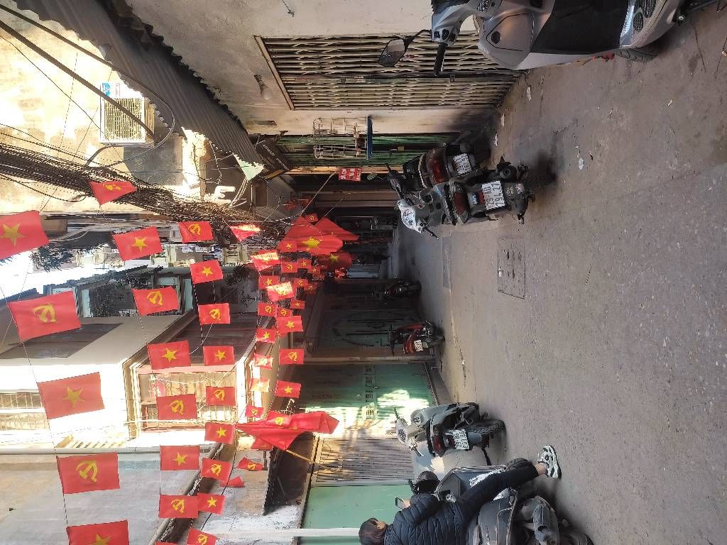 Bán nhà Nguyễn Phúc Lai - diện tích 42m2 4 tầng - Mặt ngõ thông kinh doanh - giá 13,5 tỷ