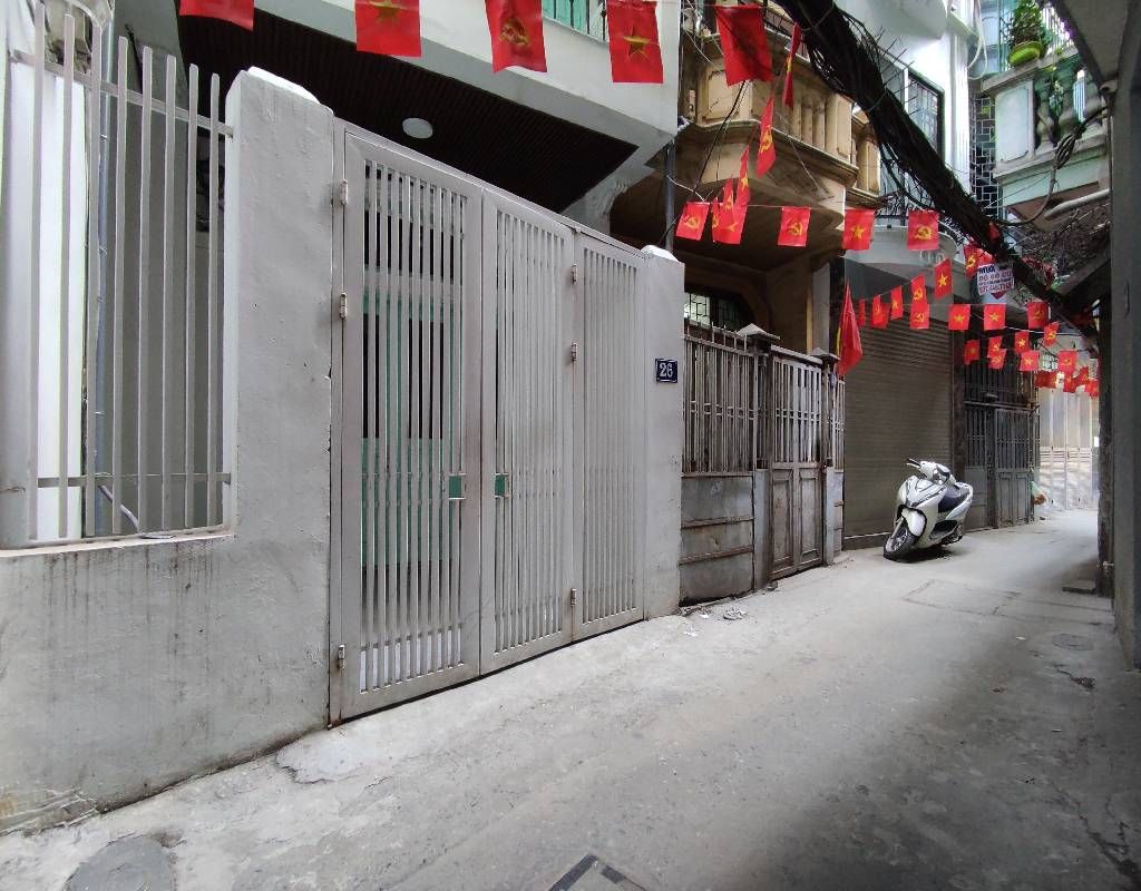 Bán nhà Nguyễn Phúc Lai - diện tích 42m2 4 tầng - Mặt ngõ thông kinh doanh - giá 13,5 tỷ