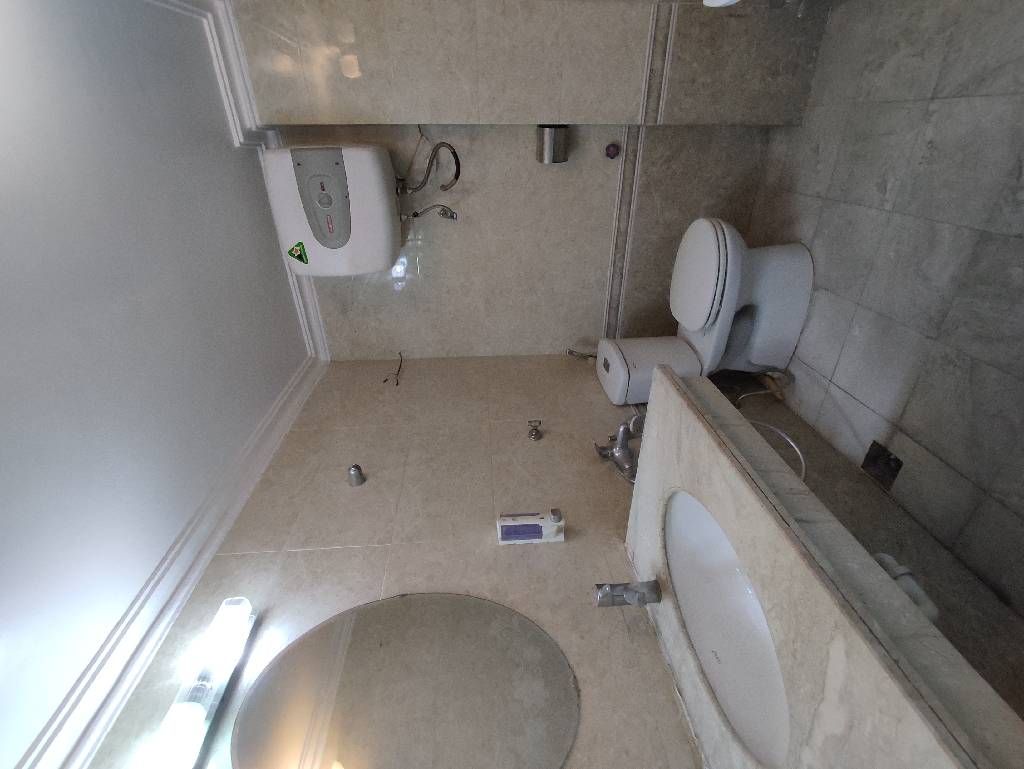 Bán nhà Nguyễn Phúc Lai - diện tích 42m2 4 tầng - Mặt ngõ thông kinh doanh - giá 13,5 tỷ