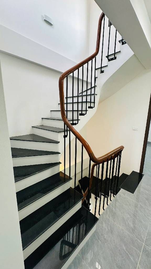 Bán nhà Thúy Lĩnh - diện tích 35.6m2 5 tầng - Nhà phân lô Hoàng Mai - giá 10,2 tỷ