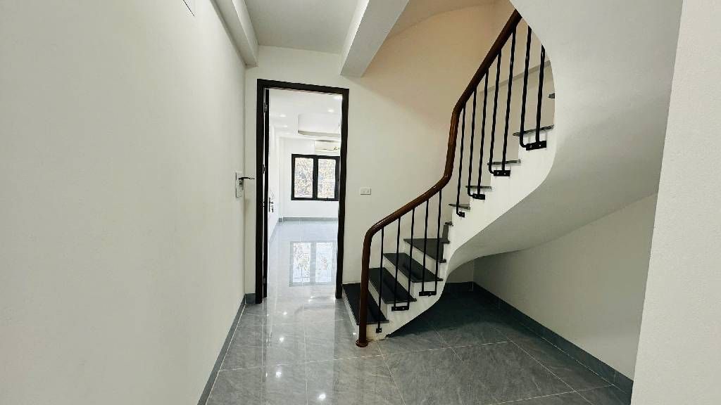 Bán nhà Thúy Lĩnh - diện tích 35.6m2 5 tầng - Nhà phân lô Hoàng Mai - giá 10,2 tỷ