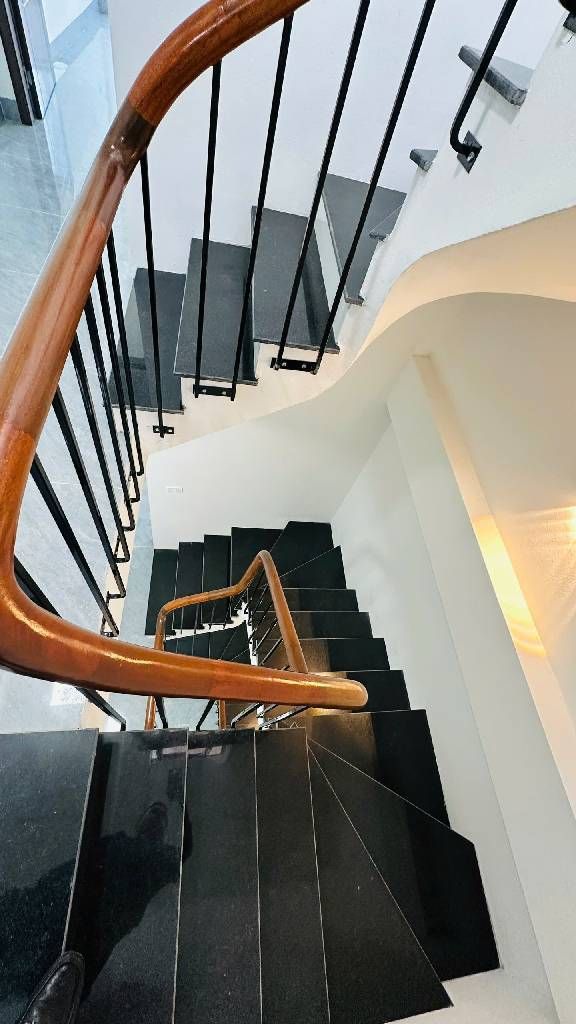 Bán nhà Thúy Lĩnh - diện tích 35.6m2 5 tầng - Nhà phân lô Hoàng Mai - giá 10,2 tỷ