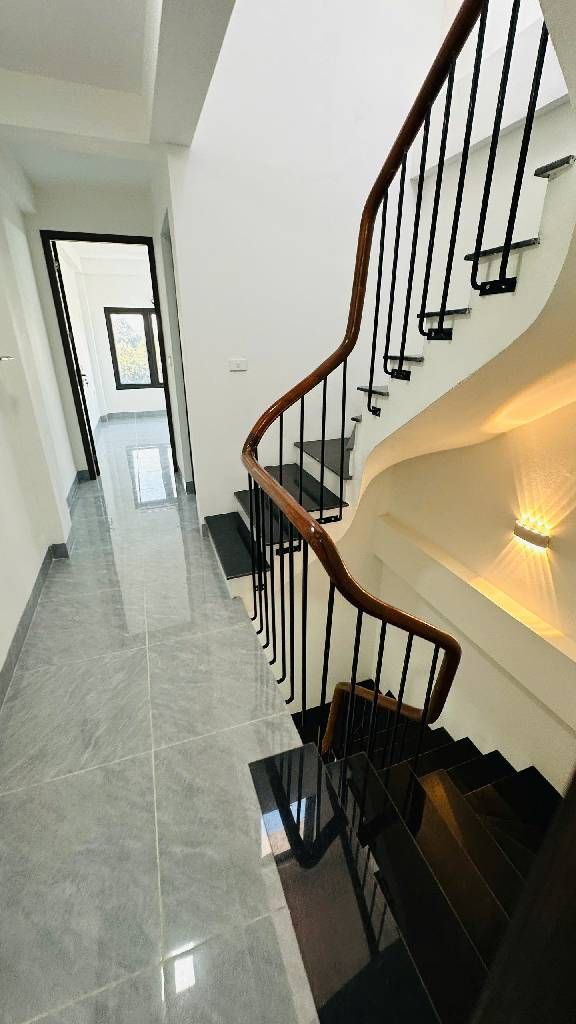 Bán nhà Thúy Lĩnh - diện tích 35.6m2 5 tầng - Nhà phân lô Hoàng Mai - giá 10,2 tỷ