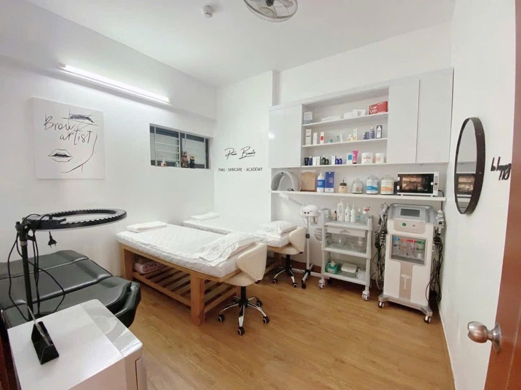 Bán nhà Trịnh Đình Cửu - diện tích 56m2 1 tầng - Căn hộ View mặt phố - giá 5,35 tỷ