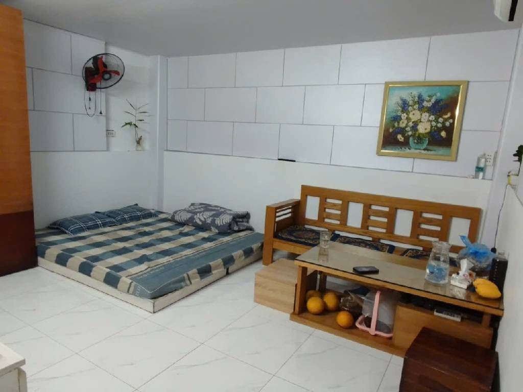 Bán nhà Định Công Hạ - diện tích 30m2 2 tầng - Cần bán gấp - giá 2,2 tỷ