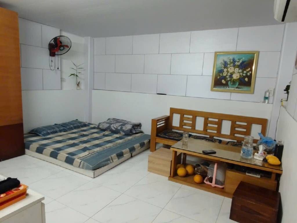 Bán nhà Định Công Hạ - diện tích 30m2 2 tầng - Cần bán gấp - giá 2,2 tỷ