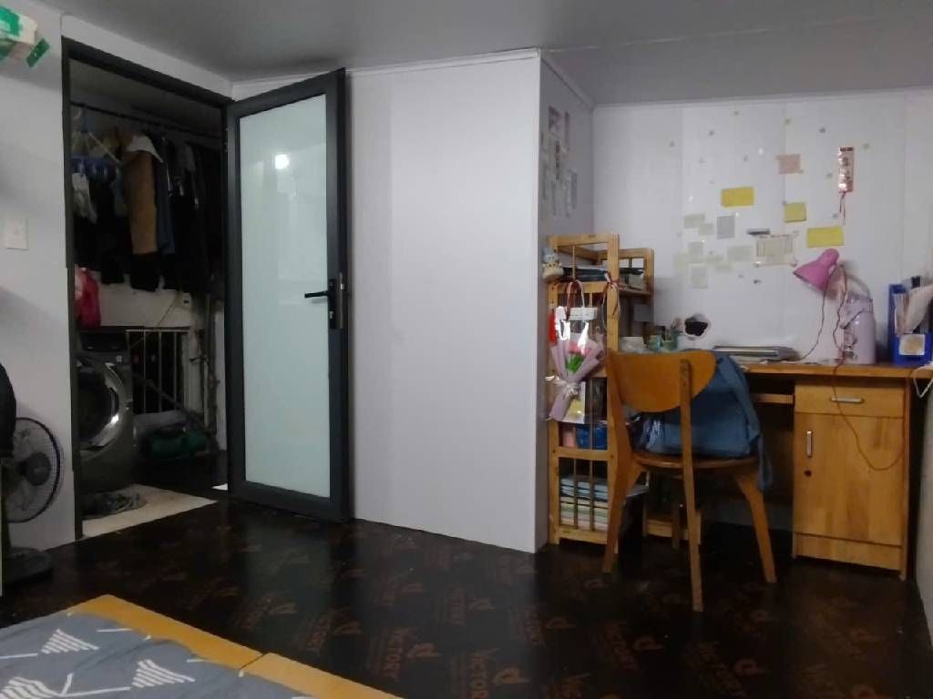 Bán nhà Định Công Hạ - diện tích 30m2 2 tầng - Cần bán gấp - giá 2,2 tỷ