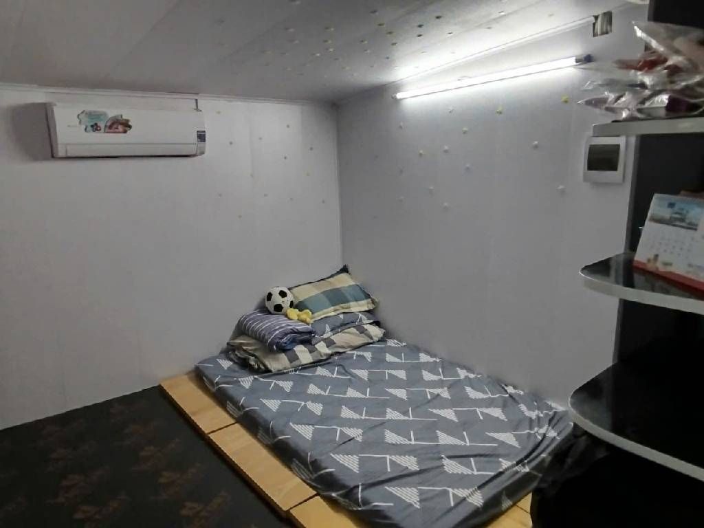 Bán nhà Định Công Hạ - diện tích 30m2 2 tầng - Cần bán gấp - giá 2,2 tỷ