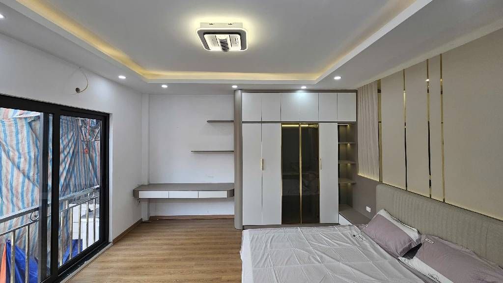 Bán nhà Ngõ Quỳnh - diện tích 35m2 5 tầng - Thang máy - giá 10,8 tỷ