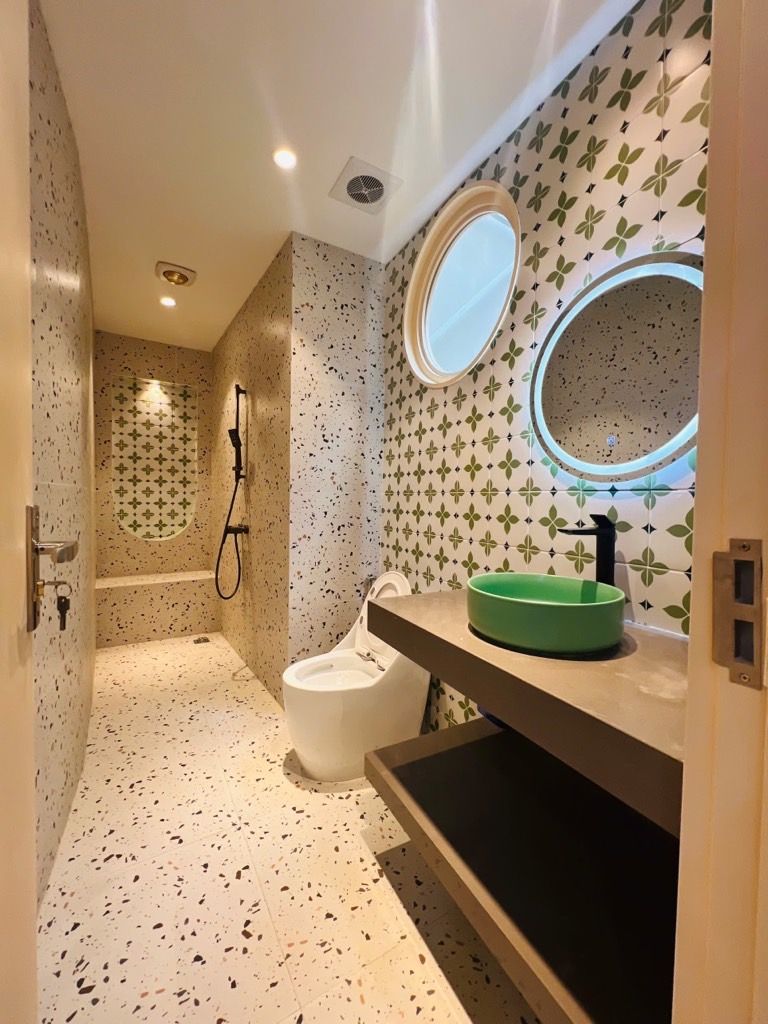 Bán nhà Phan Phù Tiên - diện tích 50m2 3 tầng - Sân cổng riêng, nội thất đẹp - giá 11,9 tỷ