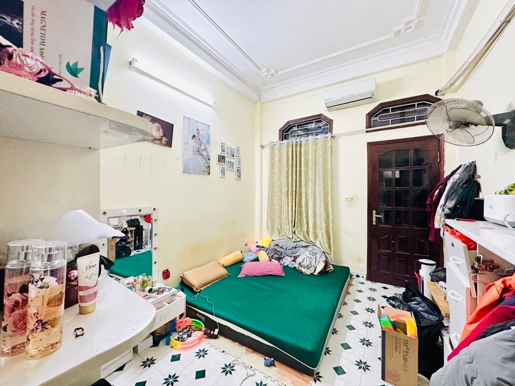 Bán nhà Trương Định - diện tích 35,4m2 4 tầng - ô tô tránh - giá 7,9 tỷ