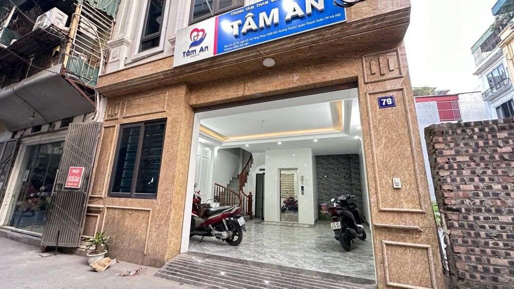 Bán nhà Vũ Tông Phan - diện tích 47.4m2 7 tầng - Ô tô vào nhà - giá 16,95 tỷ