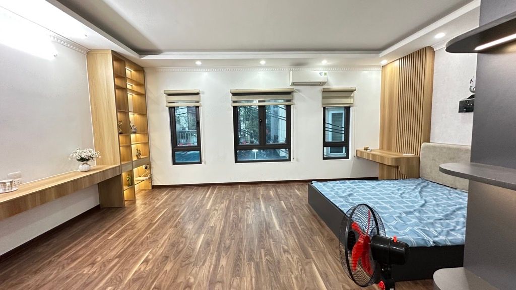 Bán nhà Vũ Tông Phan - diện tích 47.4m2 7 tầng - Ô tô vào nhà - giá 16,95 tỷ