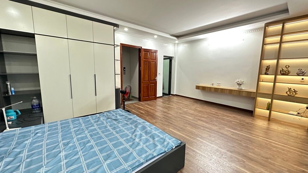 Bán nhà Vũ Tông Phan - diện tích 47.4m2 7 tầng - Ô tô vào nhà - giá 16,95 tỷ