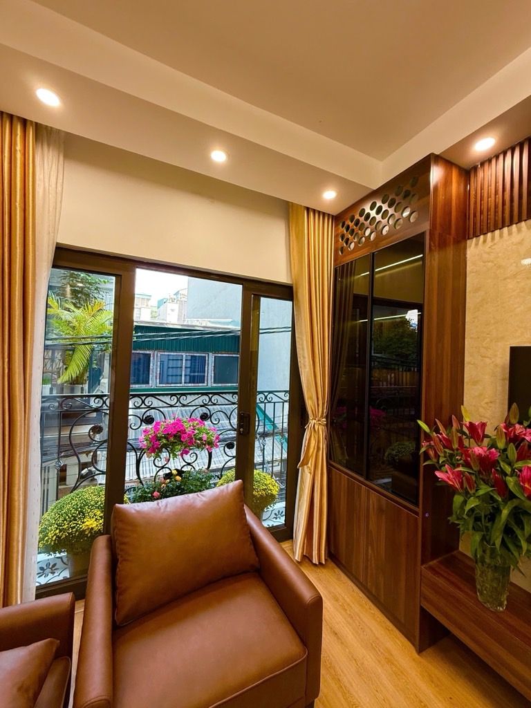 Bán nhà Thịnh Liệt - diện tích 35m2 5 tầng - Ô tô trong nhà - giá 10,6 tỷ