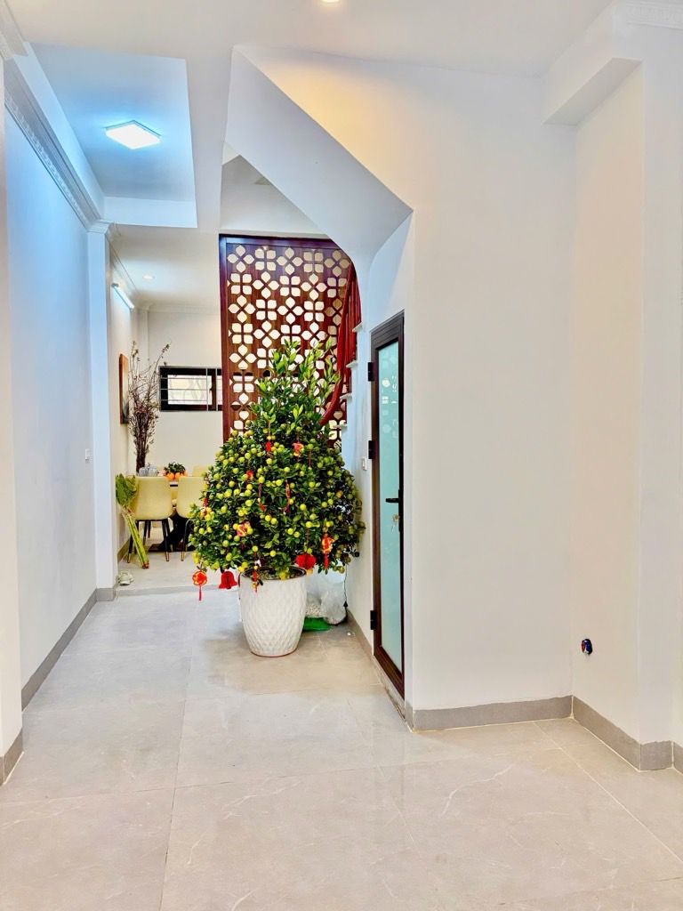 Bán nhà Thịnh Liệt - diện tích 35m2 5 tầng - Ô tô trong nhà - giá 10,6 tỷ