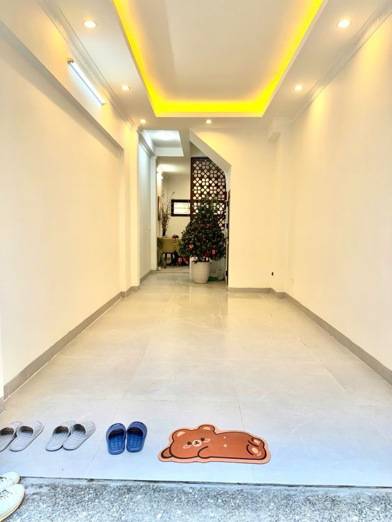 Bán nhà Thịnh Liệt - diện tích 35m2 5 tầng - Ô tô trong nhà - giá 10,6 tỷ