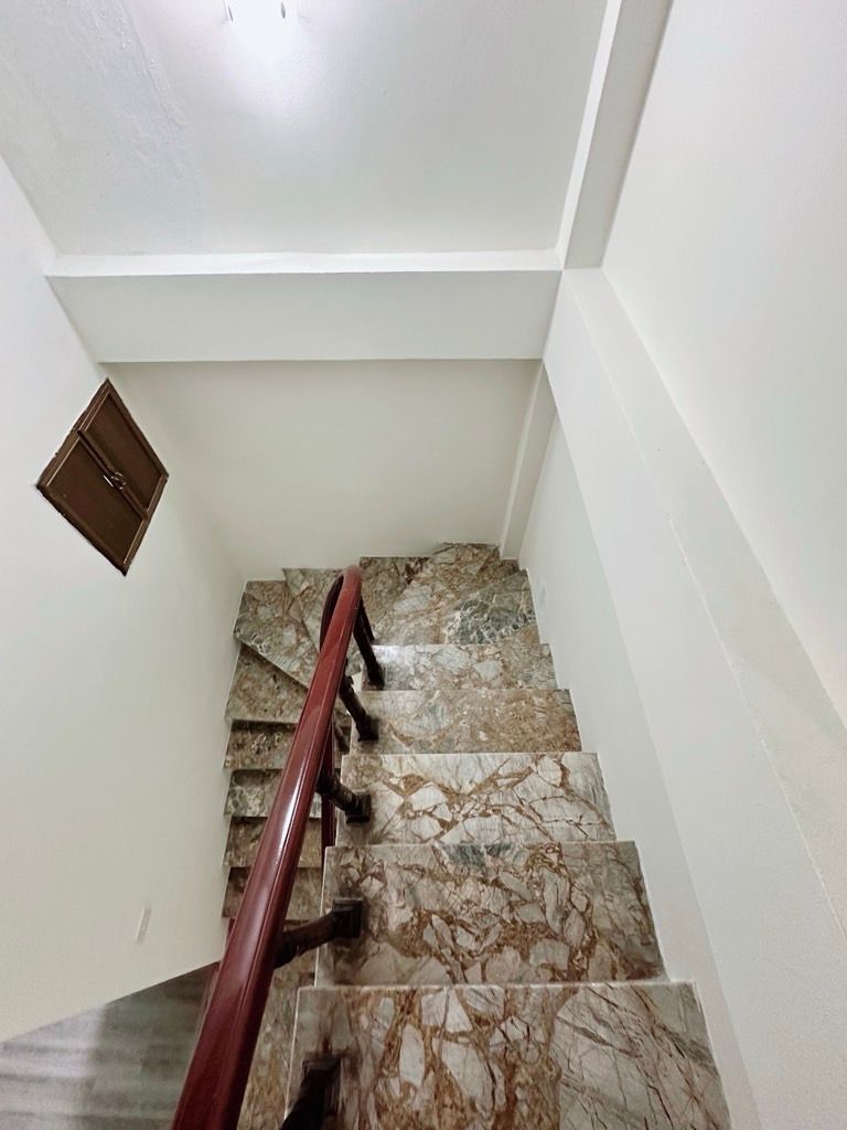 Bán nhà Nguyễn Khoái - diện tích 32m2 5 tầng - Cực phẩm phân lô - giá 7,2 tỷ